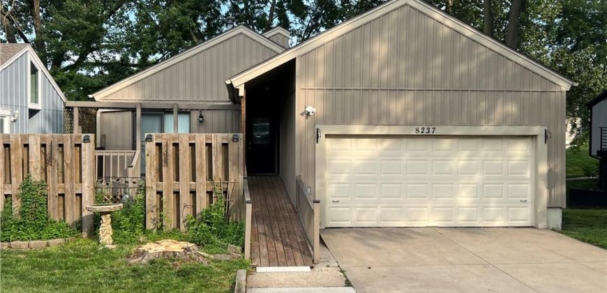 Homes for Sale in Kansas City, MO 64151 | 8237 N Chatham Avenue