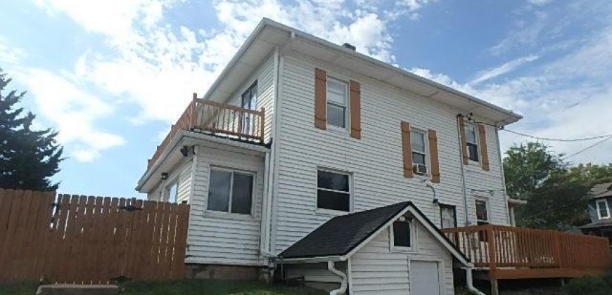 Homes for Sale in Parkville, MO 64152 | 207  East Street