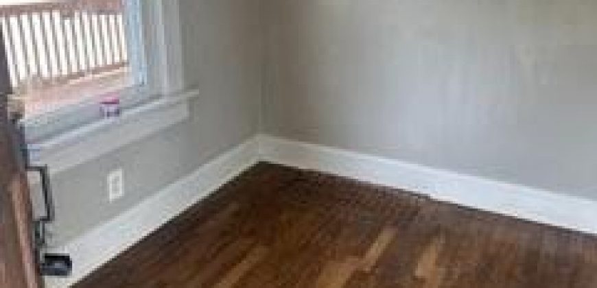 Homes for Sale in Parkville, MO 64152 | 207  East Street