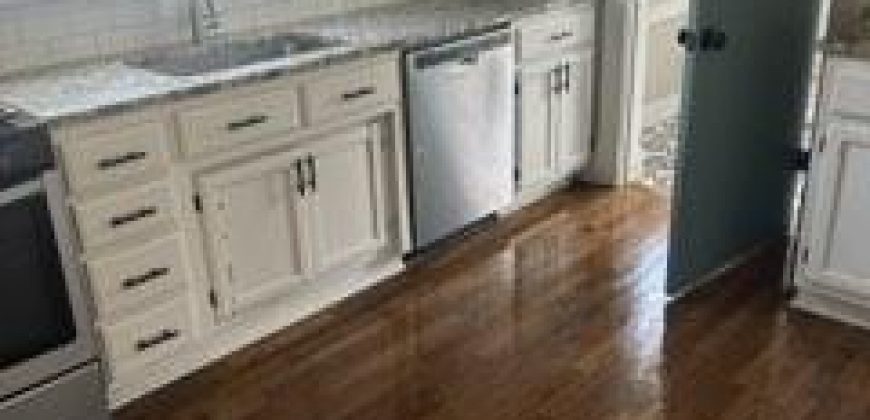 Homes for Sale in Parkville, MO 64152 | 207  East Street