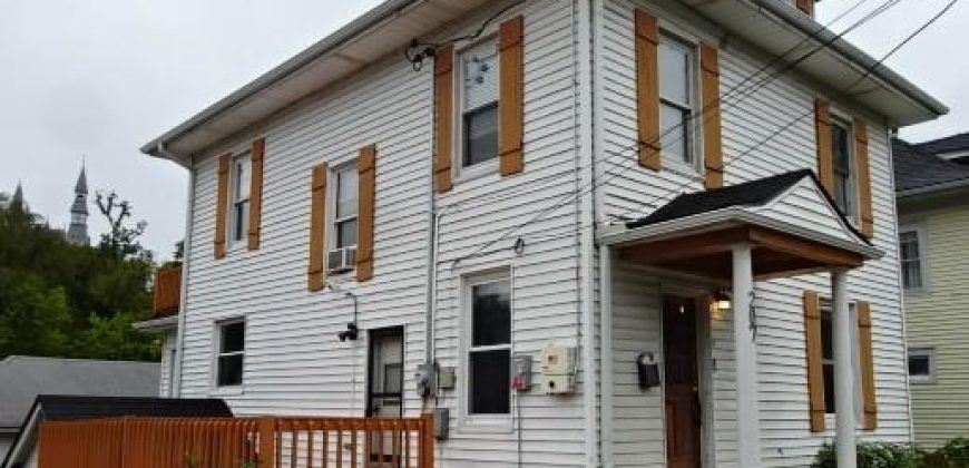 Homes for Sale in Parkville, MO 64152 | 207  East Street