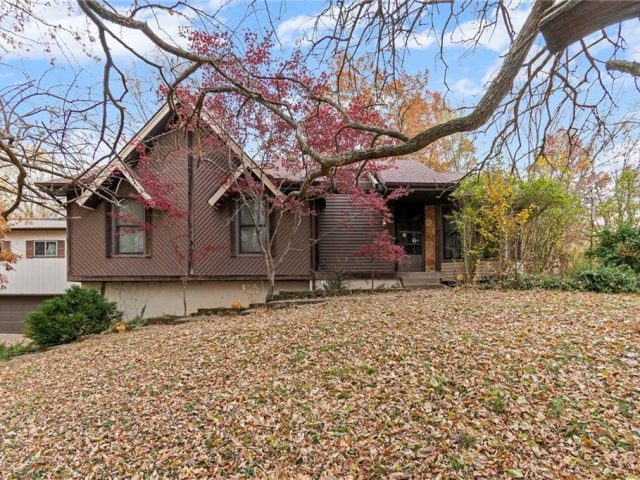 Homes for Sale in Kearney, MO 64060 | 16115  Kountryridge Drive