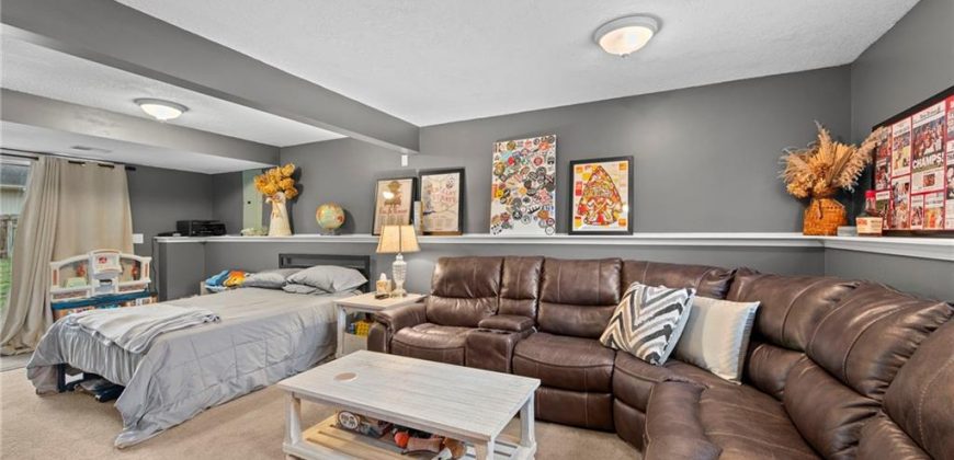 Homes for Sale in Kansas City, MO 64118 | 1305 NW 74th Place