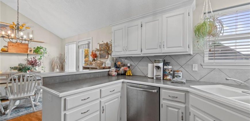 Homes for Sale in Kansas City, MO 64118 | 1305 NW 74th Place