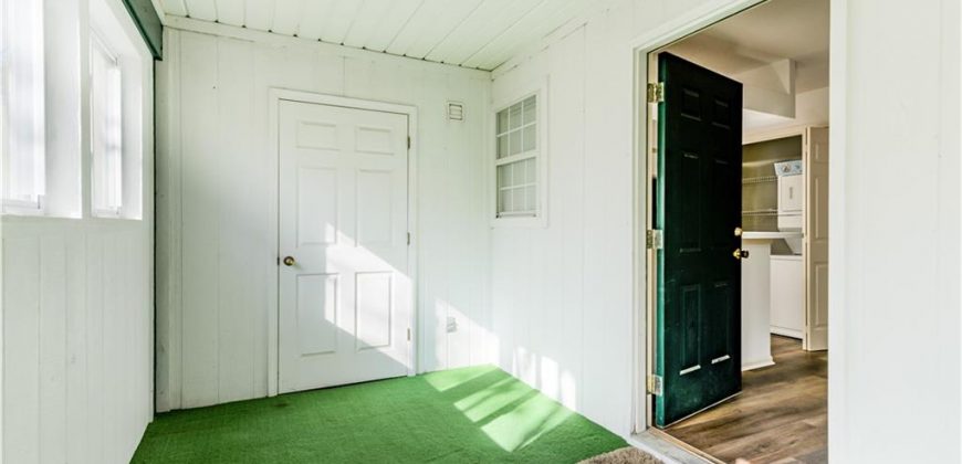 Homes for Sale in Gladstone, MO 64118 | 6856 N Olive Street