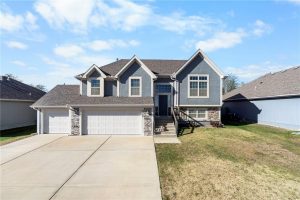 6720-N-Cypress-Avenue-mls-2587206-image-1
