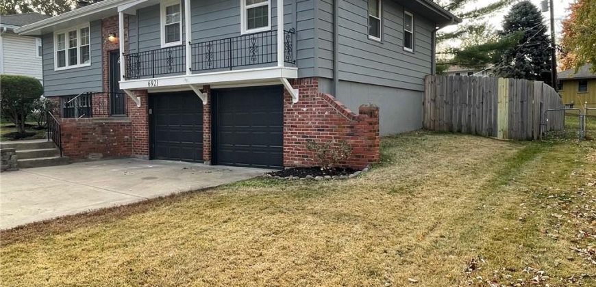 Homes for Sale in Kansas City, MO 64152 | 6921 NW 79TH Street