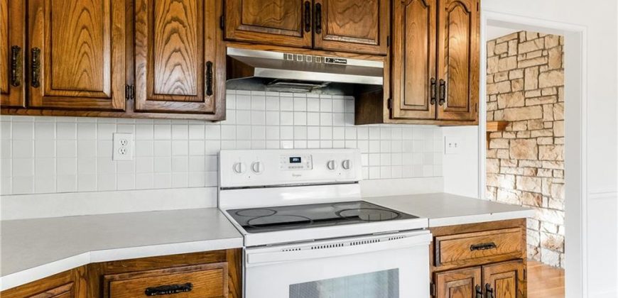 Homes for Sale in Gladstone, MO 64118 | 7525 N Virginia Avenue