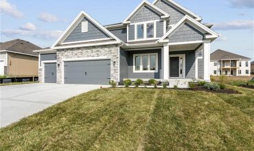 Homes for Sale in Kansas City, MO 64156 | 3722 NE 90th Terrace