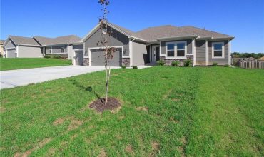 Homes for Sale in Kansas City, MO 64156 | 3712 NE 90th Street