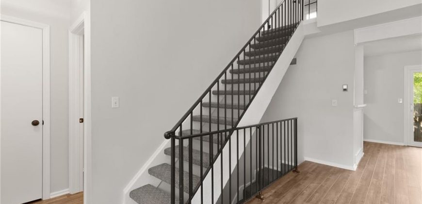 Homes for Sale in Kansas City, MO 64151 | 5743 N London Avenue