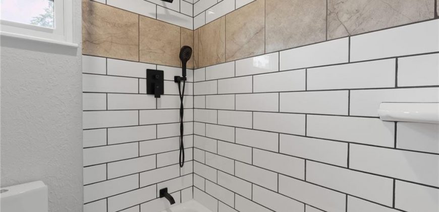 Homes for Sale in Kansas City, MO 64151 | 5743 N London Avenue