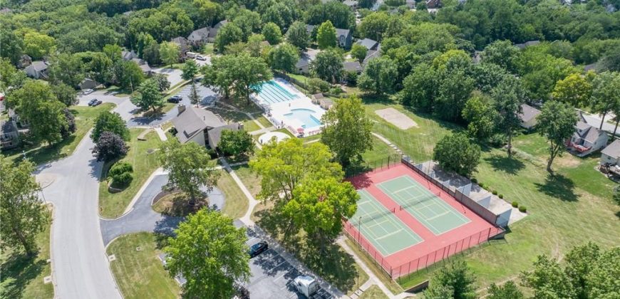 Homes for Sale in Kansas City, MO 64151 | 5743 N London Avenue