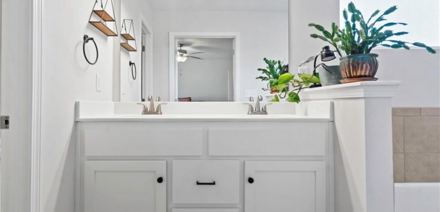 Homes for Sale in Kansas City, MO 64156 | 6008 NE 119th Street