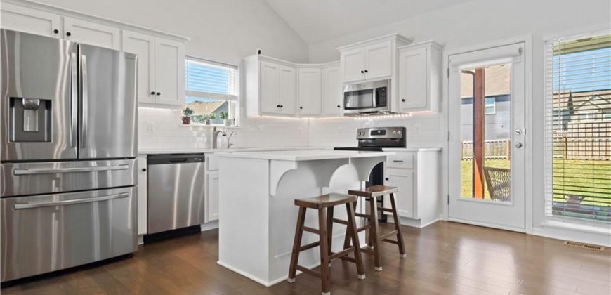 Homes for Sale in Kansas City, MO 64156 | 6008 NE 119th Street