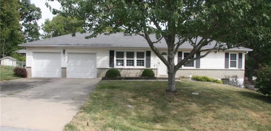 Homes for Sale in Gladstone, MO 64118 | 1314 NE 58th Street