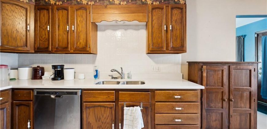 Homes for Sale in Gladstone, MO 64118 | 1314 NE 58th Street