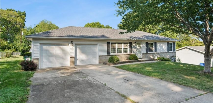 Homes for Sale in Gladstone, MO 64118 | 1314 NE 58th Street