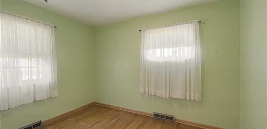 Homes for Sale in Liberty, MO 64068 | 819 S Main Street