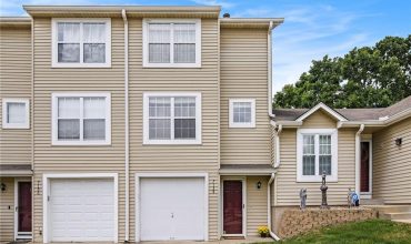 Homes for Sale in Gladstone, MO 64119 | 7138 NE KINGSTON Court