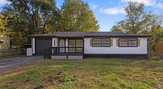 Homes for Sale in Gladstone, MO 64118 | 1005 NE 62nd Street