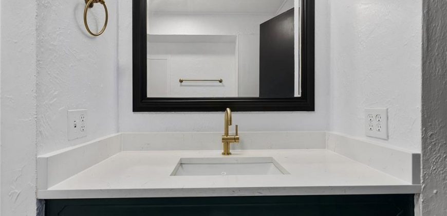 Homes for Sale in Gladstone, MO 64118 | 1005 NE 62nd Street