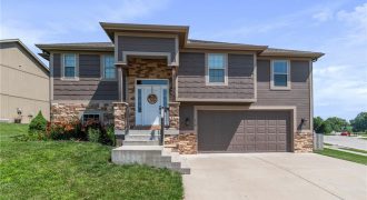 Homes for Sale in Kearney, MO 64060 | 730 E 13th Court
