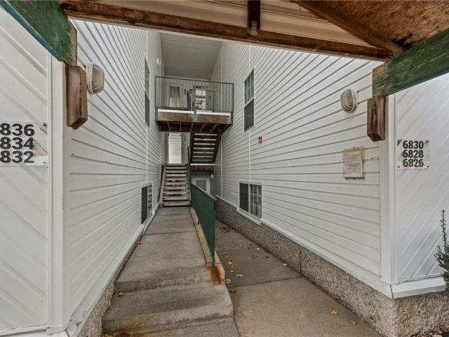 Homes for Sale in Gladstone, MO 64118 | 6826 N Olive Street