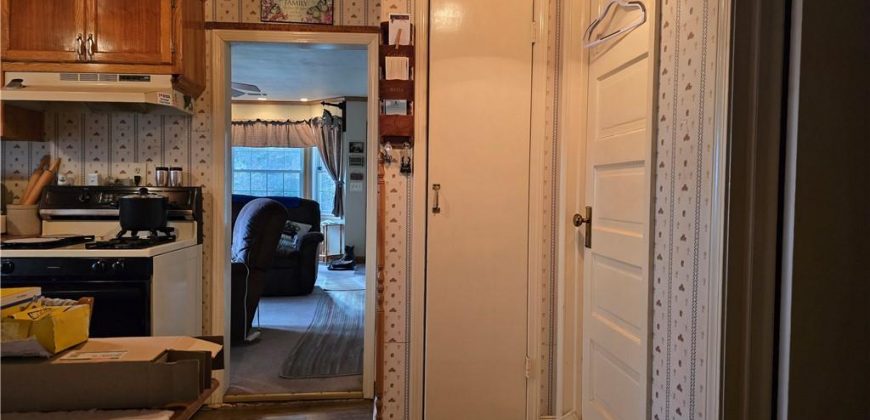 Homes for Sale in Missouri City, MO 64072 | 626  wood Street