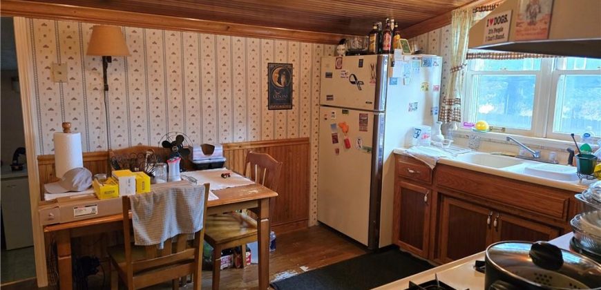 Homes for Sale in Missouri City, MO 64072 | 626  wood Street