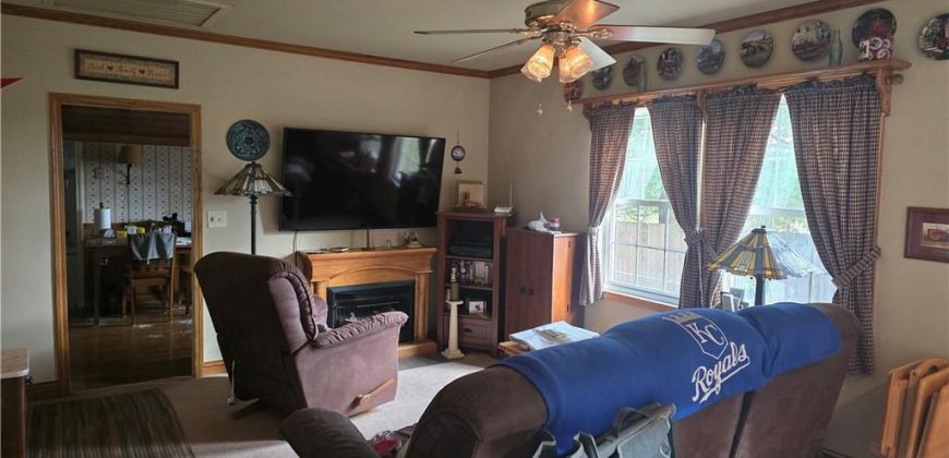 Homes for Sale in Missouri City, MO 64072 | 626  wood Street