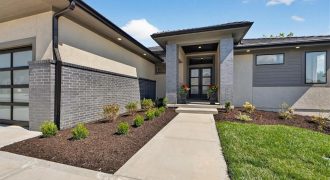 Homes for Sale in Kansas City, MO 64151 | 5907 N Lucerne Avenue