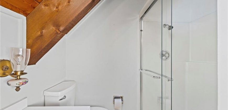 Homes for Sale in Parkville, MO 64152 | 12157 NW MO 45 Highway