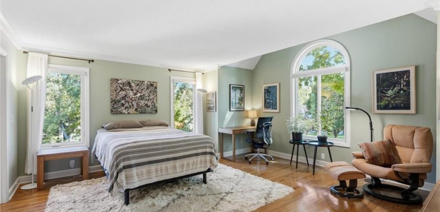 Homes for Sale in Kansas City, MO 64116 | 308 NW Briarcliff Circle