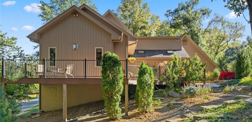 Homes for Sale in Kansas City, MO 64116 | 308 NW Briarcliff Circle