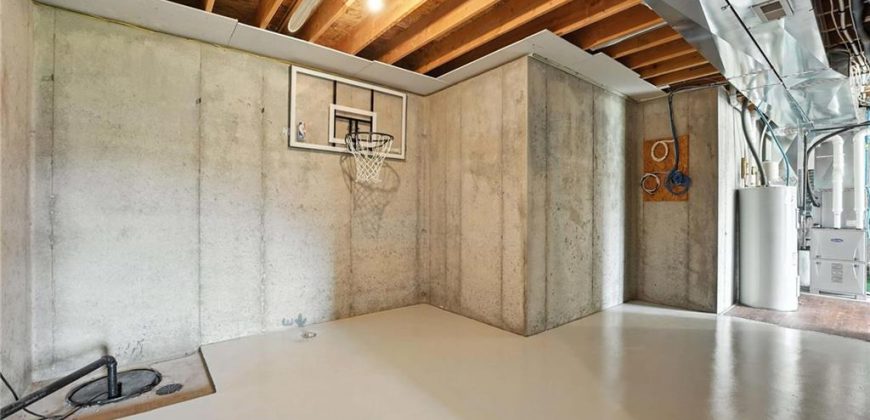 Homes for Sale in Kansas City, MO 64151 | 7611 N Adrian Avenue