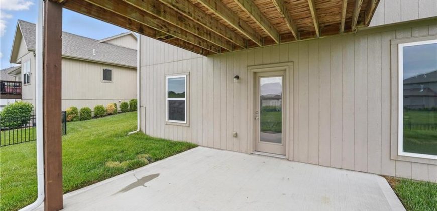 Homes for Sale in Kansas City, MO 64151 | 7611 N Adrian Avenue