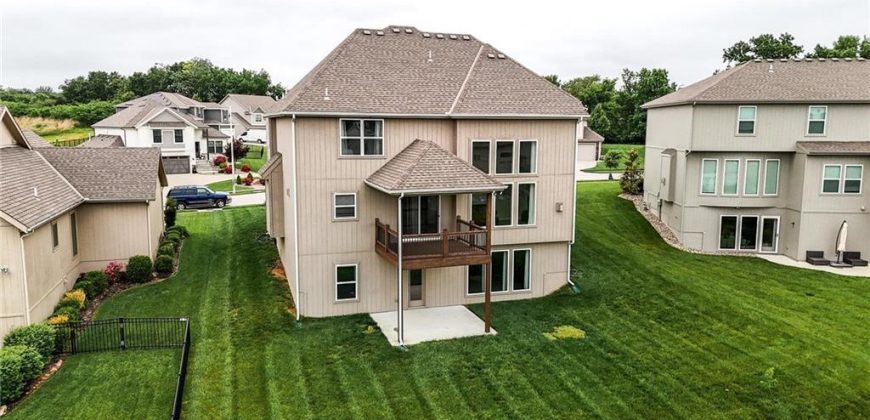 Homes for Sale in Kansas City, MO 64151 | 7611 N Adrian Avenue