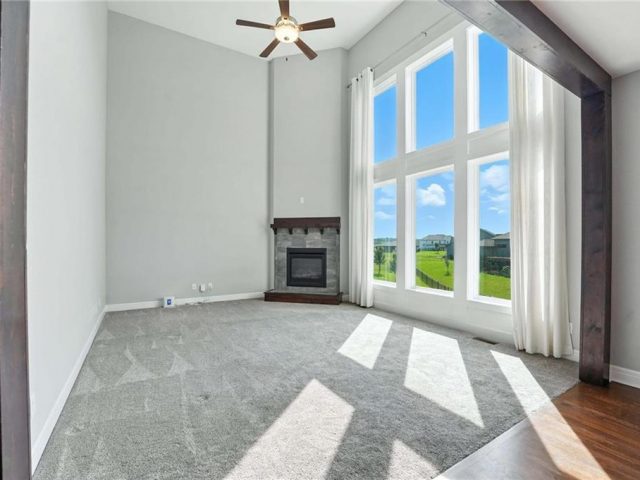 Homes for Sale in Kansas City, MO 64151 | 7611 N Adrian Avenue