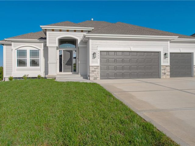 Homes for Sale in Liberty, MO 64068 | 1027  Fir Lane