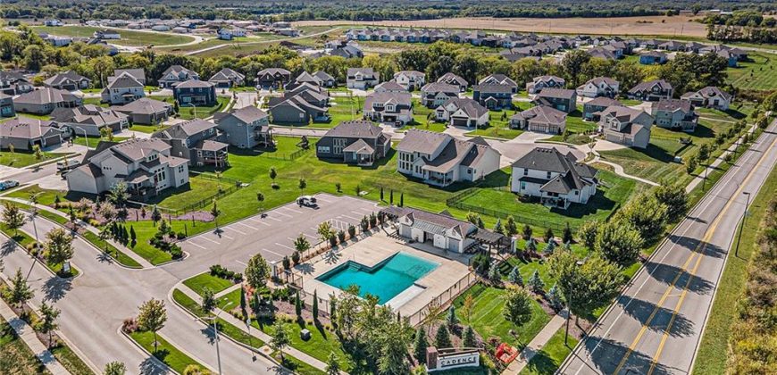 Homes for Sale in Kansas City, MO 64155 | 1748 NW 107th Terrace