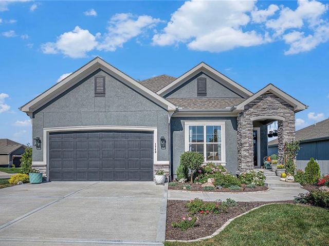 Homes for Sale in Kansas City, MO 64155 | 1748 NW 107th Terrace