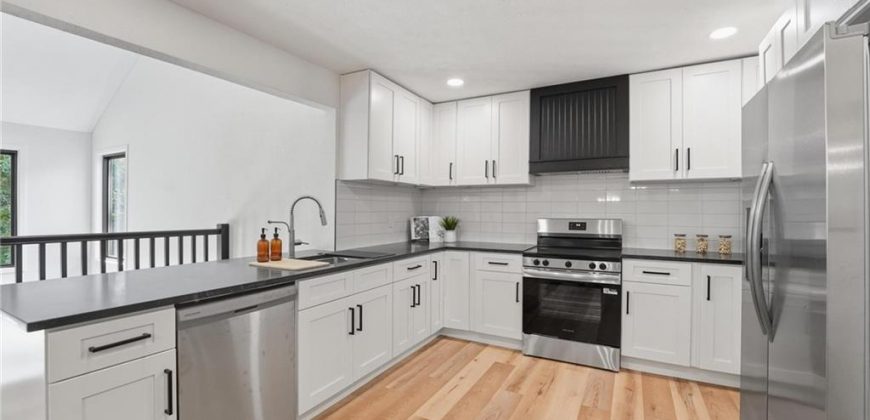 Homes for Sale in Liberty, MO 64068 | 527  Lancelot Drive