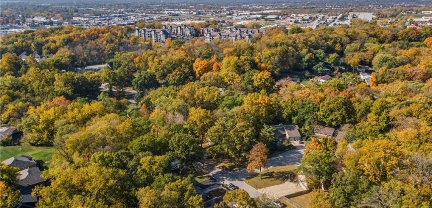 Homes for Sale in Liberty, MO 64068 | 523  Lancelot Drive