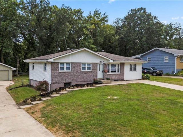 Homes for Sale in Kansas City, MO 64119 | 4537 NE 56th Street