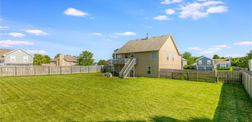 Homes for Sale in Smithville, MO 64089 | 109  Bridgeport Drive