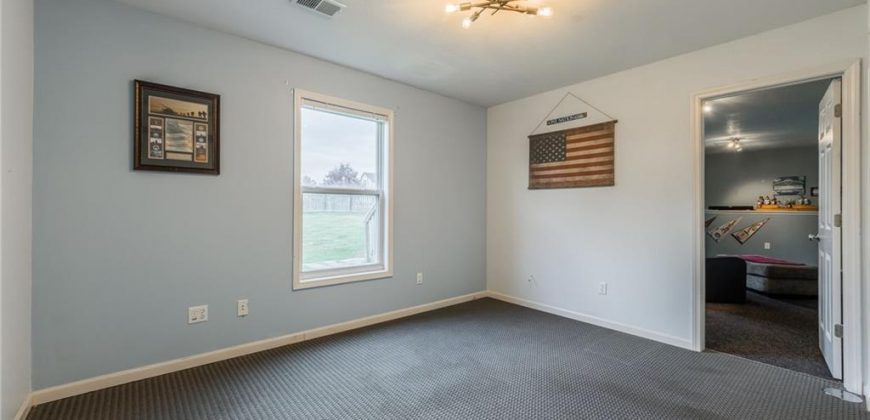 Homes for Sale in Smithville, MO 64089 | 109  Bridgeport Drive