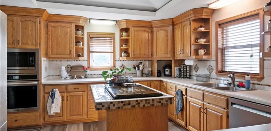 Homes for Sale in Dearborn, MO 64439 | 605 E 2nd Street