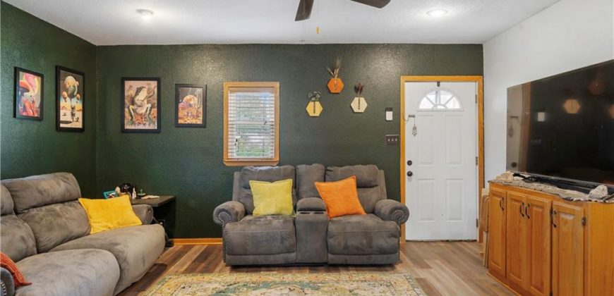 Homes for Sale in Dearborn, MO 64439 | 605 E 2nd Street