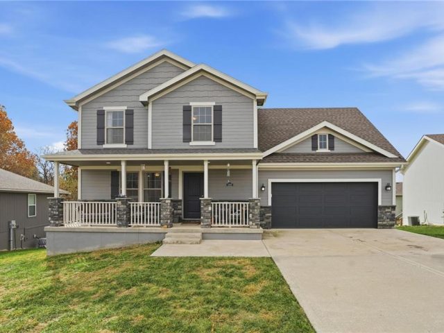 Homes for Sale in Excelsior Springs, MO 64024 | 2207  Ashford Street